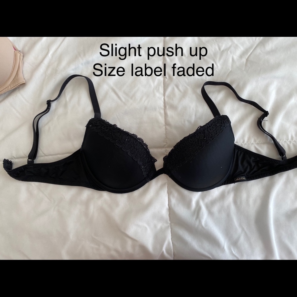 Assortment of bras mostly 32b